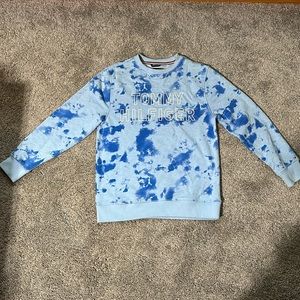 Blue Tommy Hilfiger crew neck